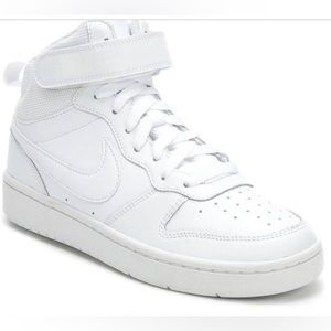 Nike Court Borough Mid 2
Big Kids' Shoes new size 7Y